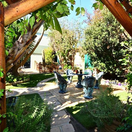 Secret Garden Guesthouse Bloubergstrand Luaran gambar