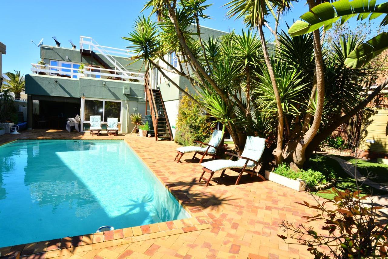 Secret Garden Guesthouse Bloubergstrand Luaran gambar