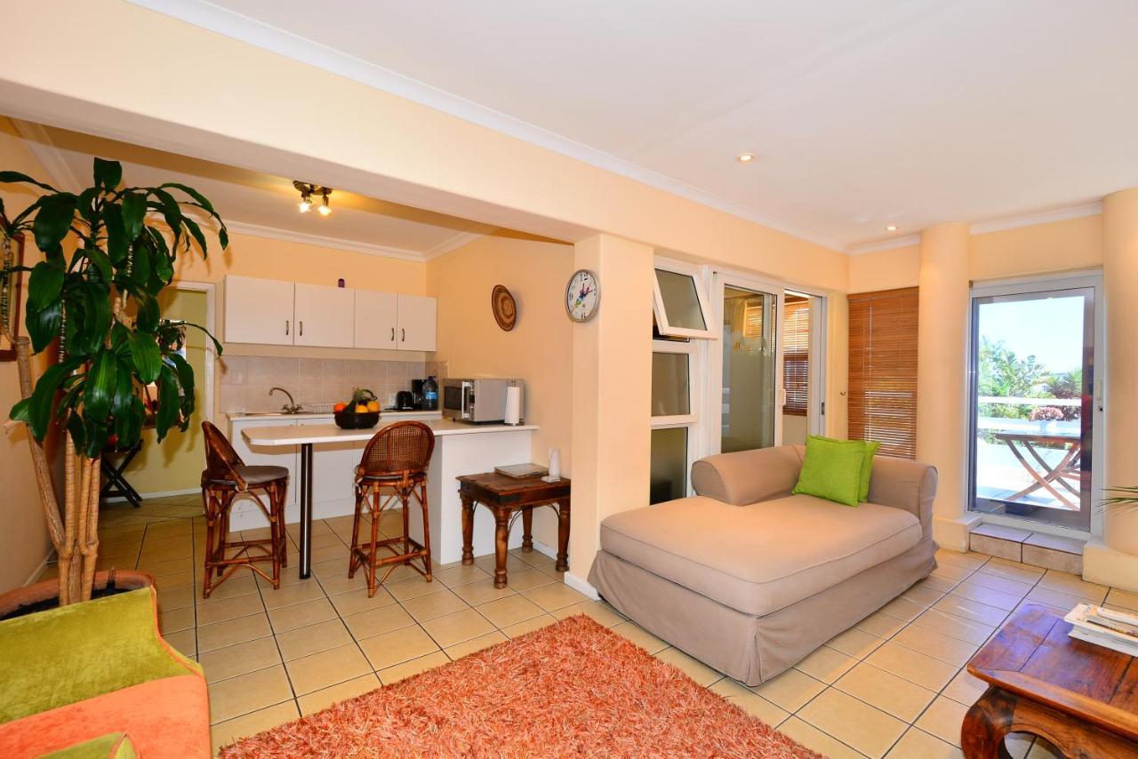 Secret Garden Guesthouse Bloubergstrand Luaran gambar
