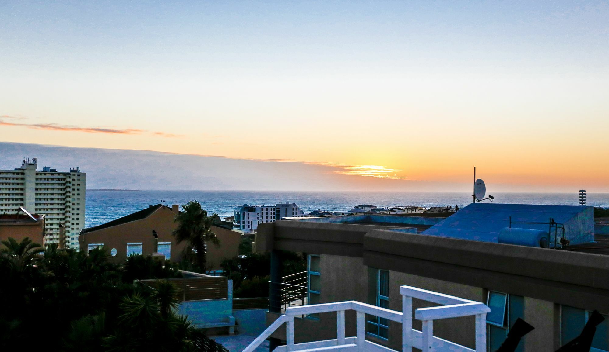 Secret Garden Guesthouse Bloubergstrand Luaran gambar